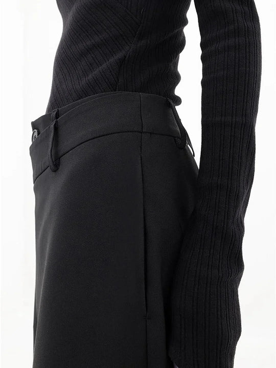 Vielseitige asymmetrische Baggyhose für Damen