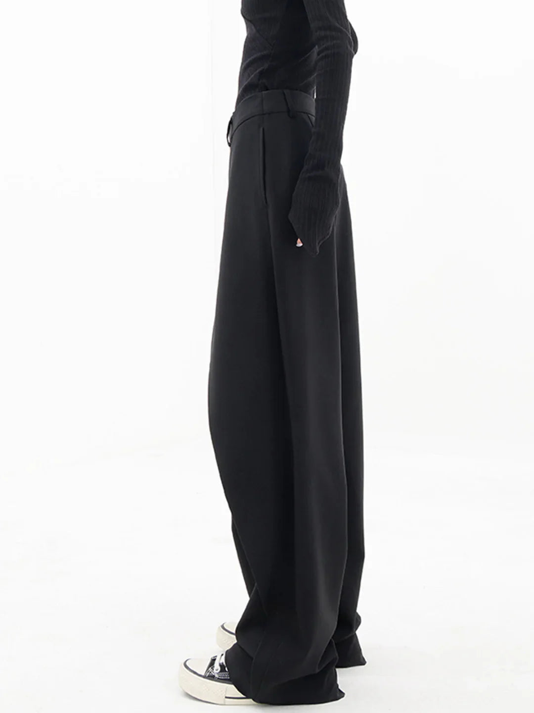 Vielseitige asymmetrische Baggyhose für Damen