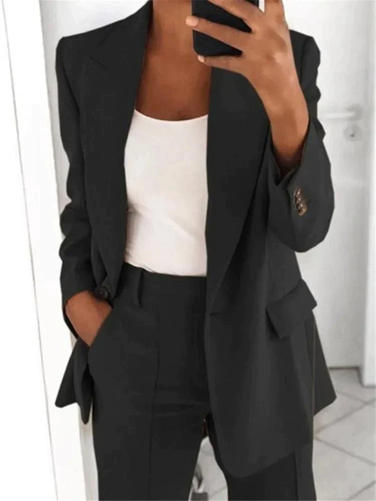 Klassisches Blazer-Set für Damen