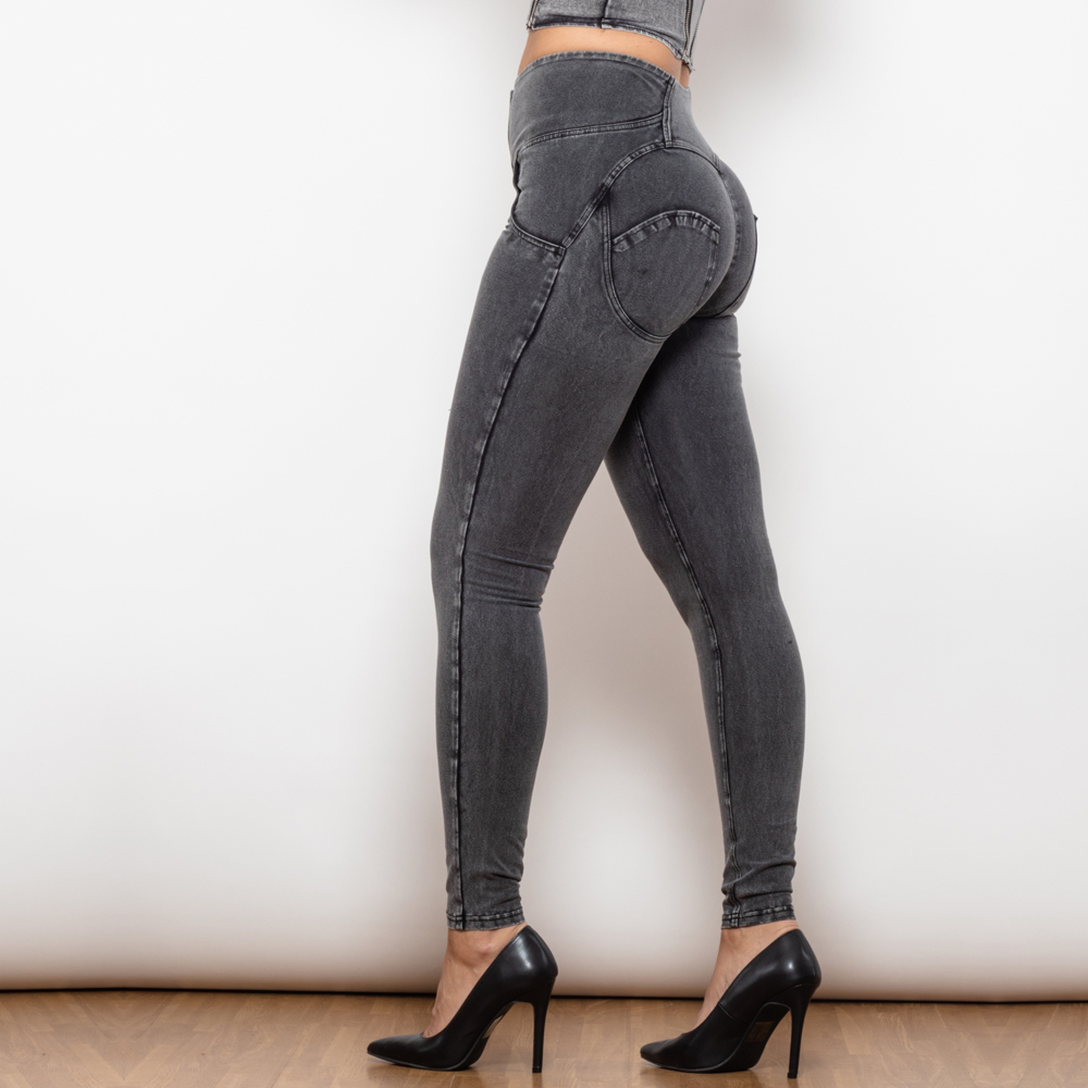 Hochtaillierte Röhrenjeans für Damen