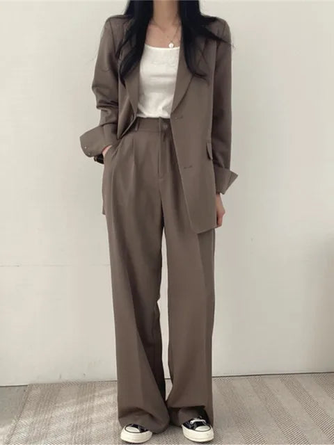 Lässiger Blazer und Hosenset für Damen