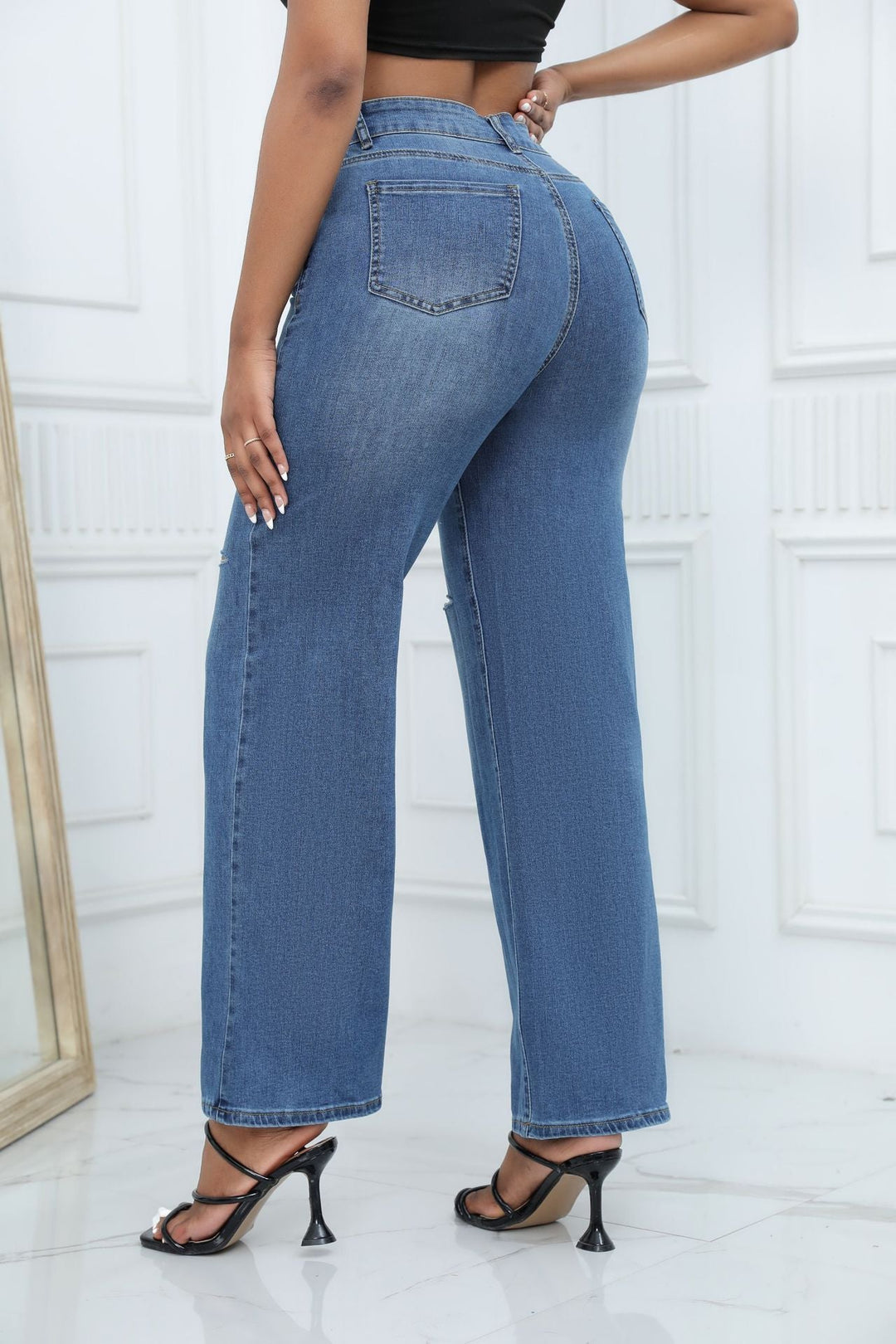 Zerrissene Jeans mit weitem Bein für Damen