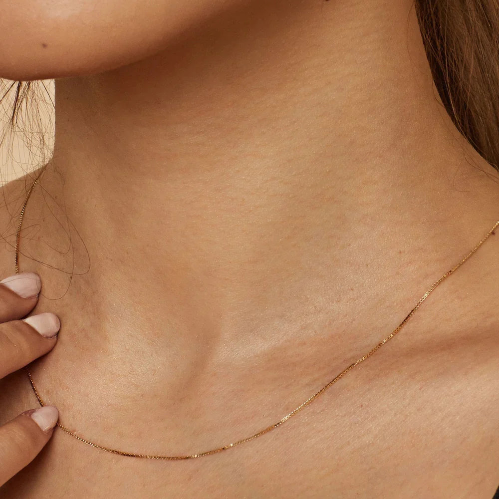 Elegante Damen Halskette aus 18k Gold