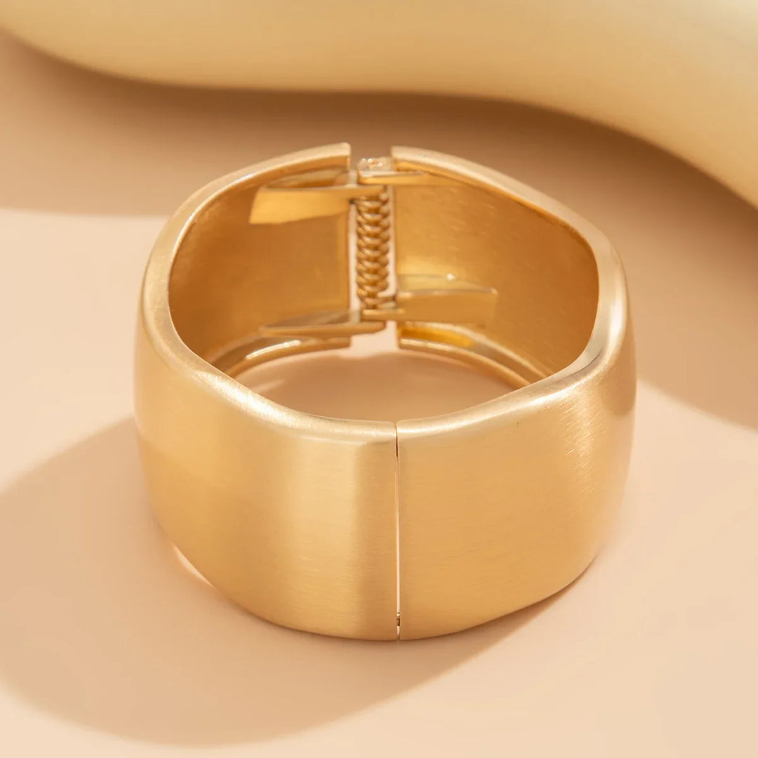 Elegantes Breites Damen Armreif Vintage Armband Gold