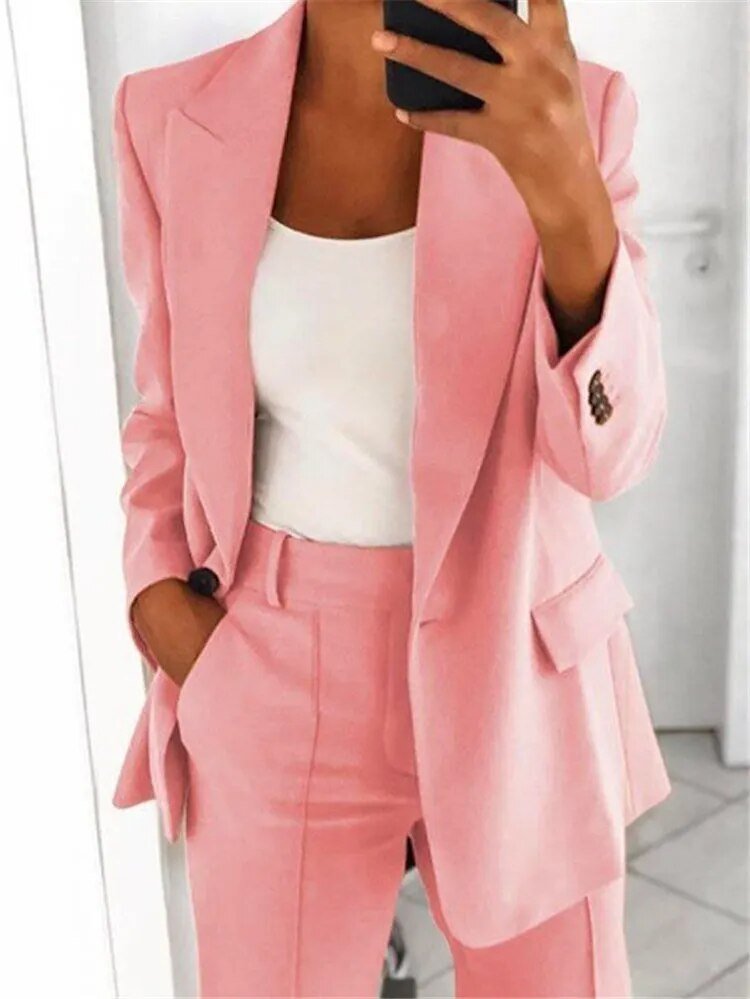 Klassisches Blazer-Set für Damen