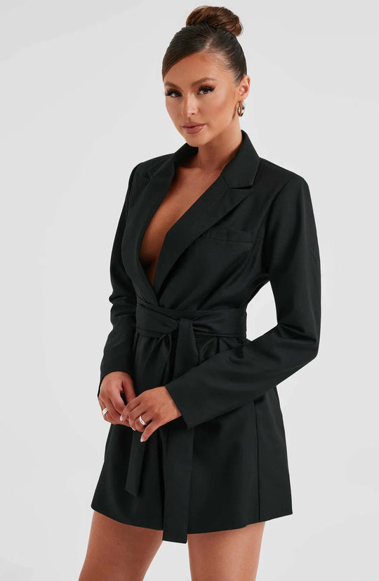 Elegantes Anzugskleid für Damen