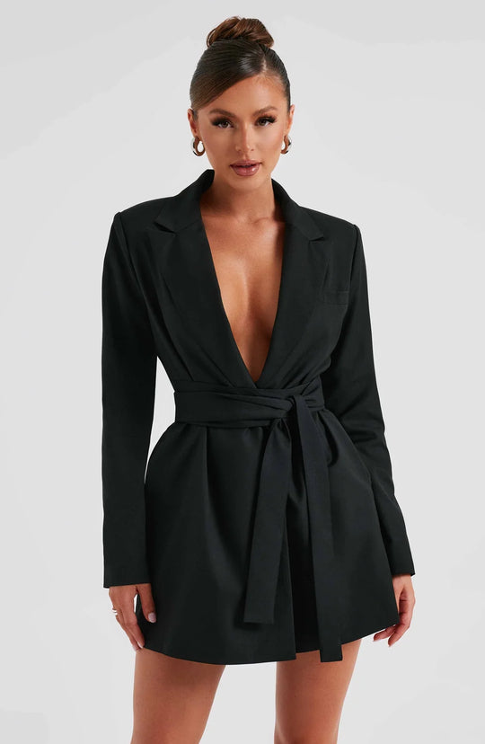 Elegantes Anzugskleid für Damen